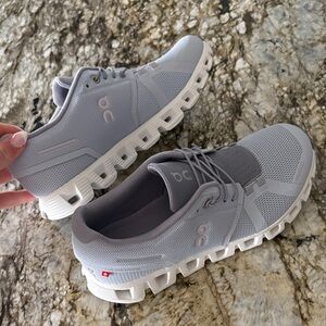 On Running Men's Light Gray Athletic Shoes